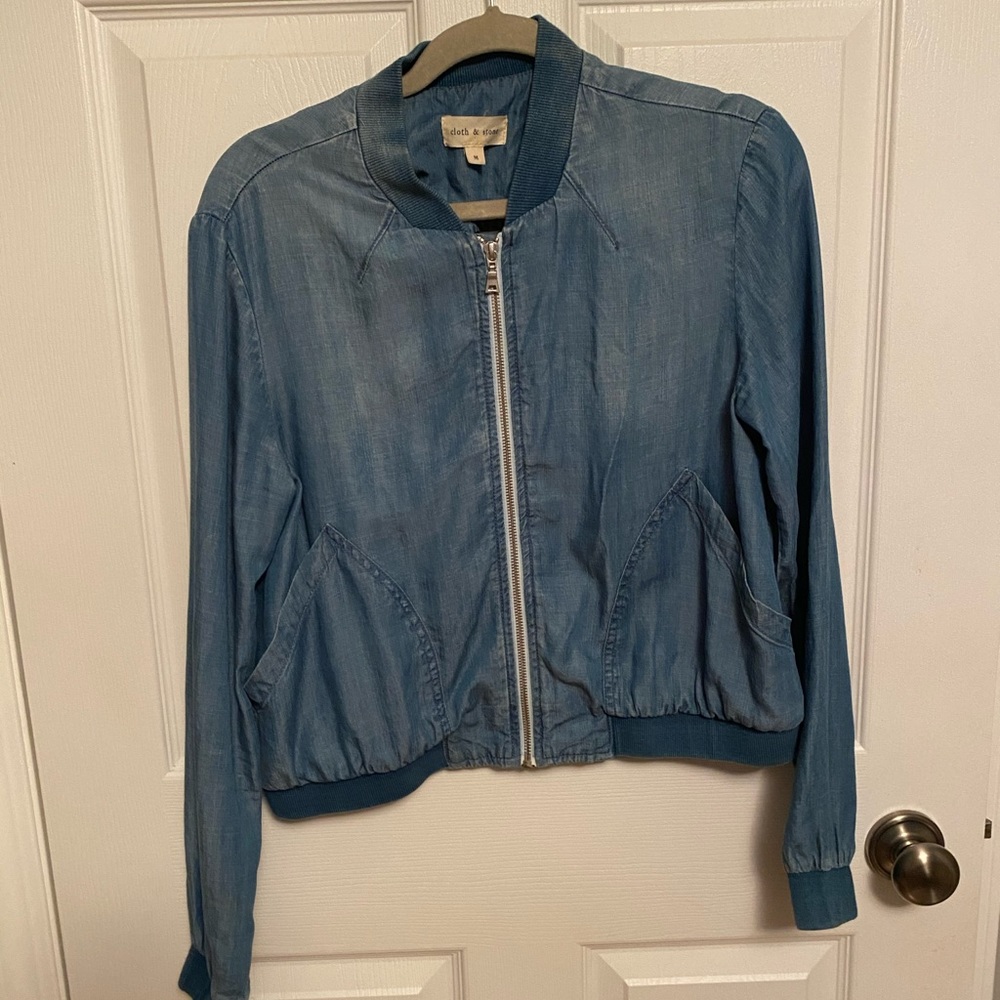 Cloth & stone chambray bomber size medium